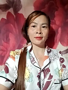 lucky774- online show from November 4, 2025, 12:36 am