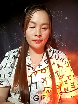 lucky774- online show from November 24, 2025, 1:33 pm