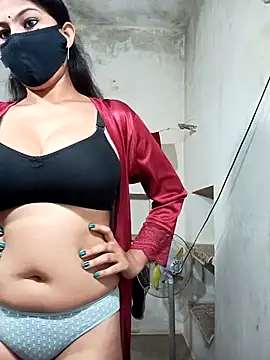 Miya sistar online show from November 11, 2025, 4:13 pm