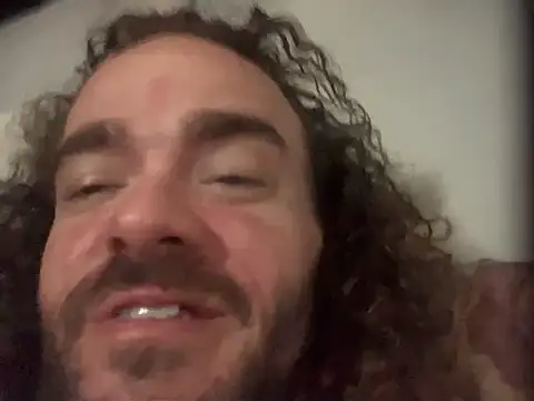 LumpaCoal online show from April 9, 2026, 8:26 pm