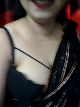 janvi 100 online show from November 4, 2025, 4:44 pm