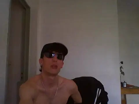 NeedSew online show from October 13, 2025, 2:29 pm