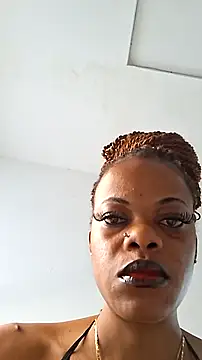 GlobeTrottieHottie1 online show from November 6, 2025, 1:15 pm