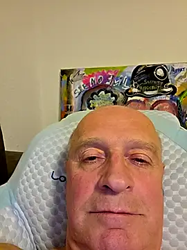 Snapshot of rudy-kralik chatting on February 24, 2026, 9:59 pm rudy-kralik online show from February 24, 2026, 9:59 pm