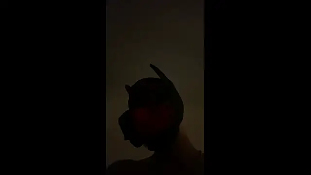 MolleDolle online show from October 18, 2025, 12:01 am