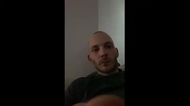Snapshot of MolleDolle chatting on March 14, 2026, 6:52 am MolleDolle online show from March 14, 2026, 6:52 am