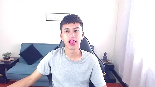 Alancum7 online show from December 18, 2025, 1:04 pm