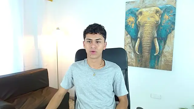 Alancum7 online show from November 15, 2025, 8:02 pm