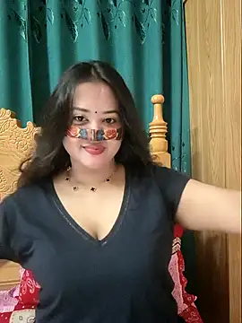 Snapshot of Beauty_Queen_Soniya chatting on May 22, 2026, 2:09 am Beauty Queen Soniya online show from May 22, 2026, 2:09 am