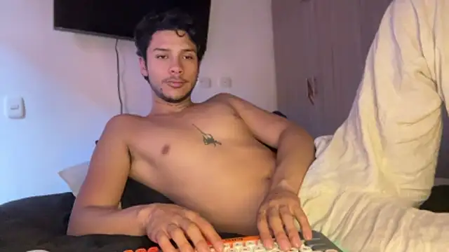 ErosDominant online show from April 18, 2026, 9:48 pm