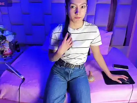 Gisell Squirt  online show from November 15, 2025, 12:31 pm