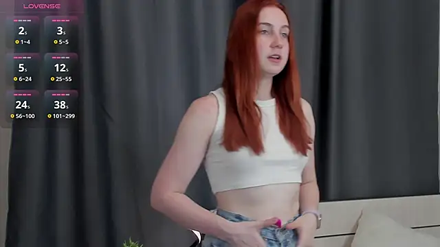 KellyeOun online show from November 11, 2025, 1:11 am