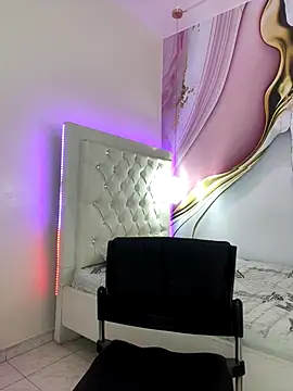 Luna star3 online show from December 3, 2025, 7:02 pm