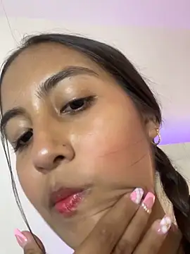 Luna star3 online show from October 18, 2025, 7:27 pm