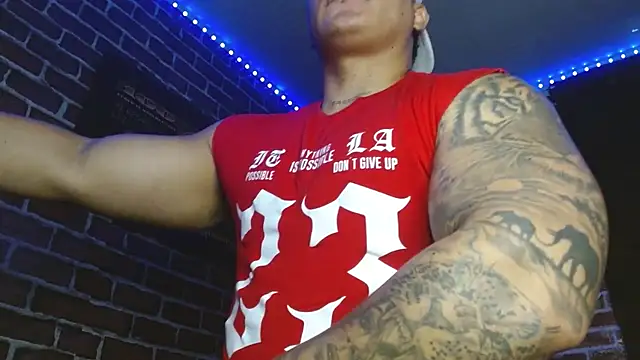 jordan bigcock  online show from November 16, 2025, 11:41 pm