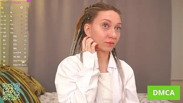 JohnetteConstine online show from October 17, 2025, 5:22 am