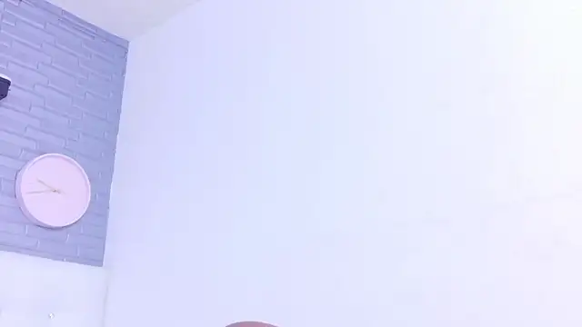 Snapshot of Hungry_pussy18 chatting on November 4, 2025, 2:10 pm Hungry pussy18 online show from November 4, 2025, 2:10 pm