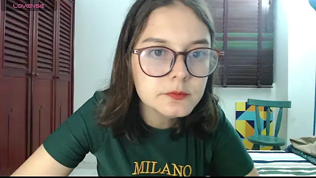 CarlaLorez online show from October 12, 2025, 3:41 am