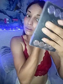 Snapshot of cerecita_anna chatting on June 15, 2026, 6:18 pm cerecita anna online show from June 15, 2026, 6:18 pm