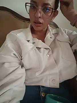Snapshot of cerecita_anna chatting on June 12, 2026, 8:50 pm cerecita anna online show from June 12, 2026, 8:50 pm