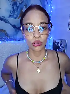 Snapshot of cerecita_anna chatting on July 6, 2026, 7:38 pm cerecita anna online show from July 6, 2026, 7:38 pm