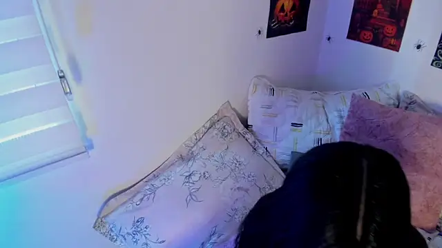 Lilith salvatoree online show from October 11, 2025, 1:12 pm