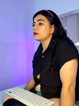 Snapshot of DayanaNaughty chatting on December 3, 2025, 4:35 am DayanaNaughty online show from December 3, 2025, 4:35 am