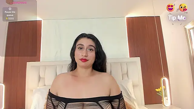 Snapshot of Amara18__ chatting on June 2, 2026, 8:09 pm Amara18 online show from June 2, 2026, 8:09 pm