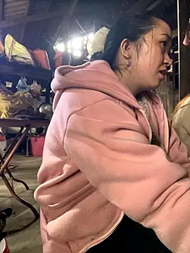 miemie-xx online show from November 19, 2025, 2:55 am