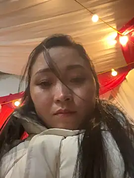 miemie-xx online show from November 5, 2025, 7:28 pm