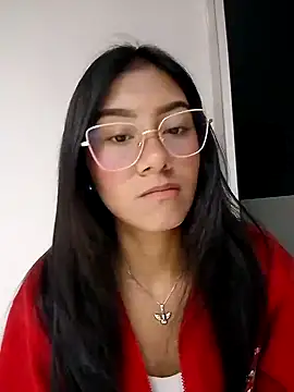 Mia clark18 online show from October 17, 2025, 6:53 pm