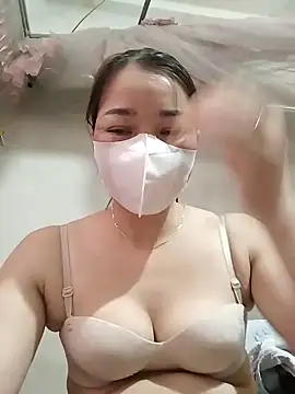 ladzy sexy online show from October 24, 2025, 5:50 am