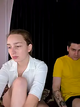 Snapshot of Sweet_Little_Lie chatting on October 25, 2025, 8:13 am Sweet Little Lie online show from October 25, 2025, 8:13 am