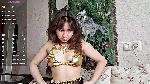 MiaLovelyOne online show from April 4, 2026, 7:26 am