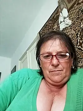 MilaCold5443 online show from May 26, 2026, 12:25 pm
