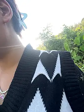 Snapshot of hello-cute chatting on November 27, 2025, 1:06 am hello-cute online show from November 27, 2025, 1:06 am