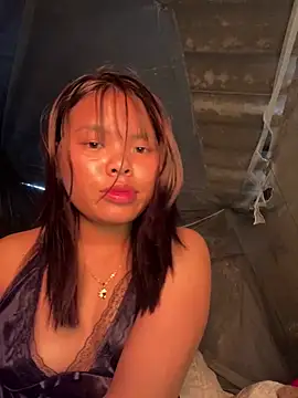 Snapshot of hello-cute chatting on December 17, 2025, 4:28 am hello-cute online show from December 17, 2025, 4:28 am