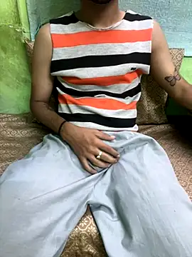 foxythebold online show from October 25, 2025, 2:07 pm