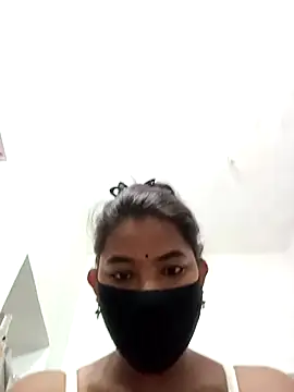 Hot radhaji online show from October 24, 2025, 11:09 am