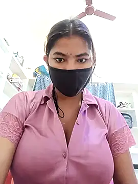 Hot radhaji online show from March 16, 2026, 1:24 am