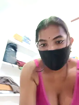 Hot radhaji online show from December 14, 2025, 6:02 pm