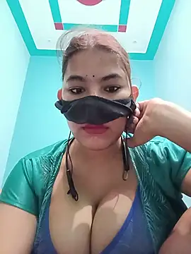 Snapshot of Hot_radhaji chatting on June 22, 2026, 2:39 am Hot radhaji online show from June 22, 2026, 2:39 am