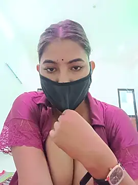 Snapshot of Hot_radhaji chatting on August 2, 2026, 4:33 am Hot radhaji online show from August 2, 2026, 4:33 am