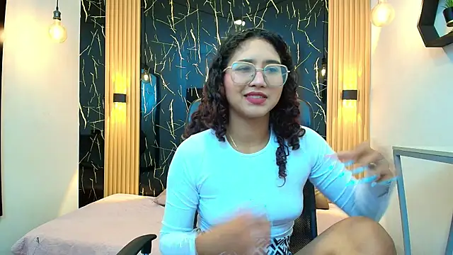 Snapshot of SamanthaFox_8 chatting on May 5, 2026, 11:13 am SamanthaFox 8 online show from May 5, 2026, 11:13 am