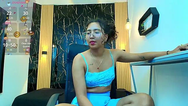 Snapshot of SamanthaFox_8 chatting on April 19, 2026, 11:22 am SamanthaFox 8 online show from April 19, 2026, 11:22 am
