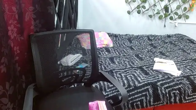 Melani ebony online show from April 14, 2026, 1:38 pm