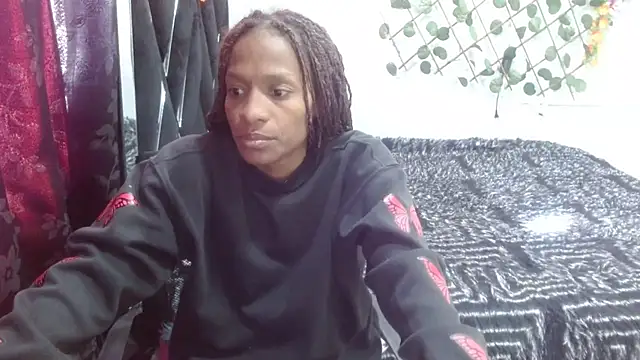 Melani ebony online show from April 8, 2026, 1:23 pm