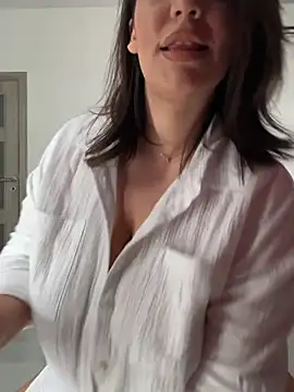 ClaraPasssion online show from June 11, 2026, 3:09 pm