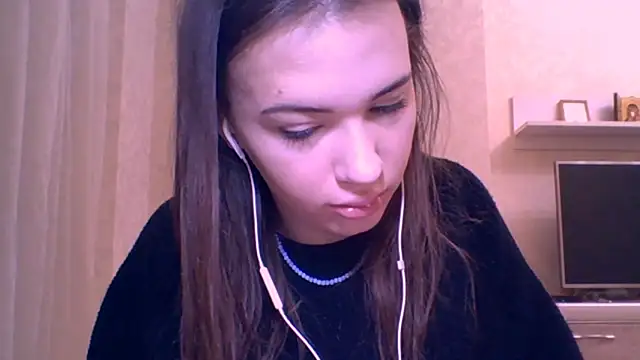 CeyaLier online show from December 16, 2025, 5:28 pm