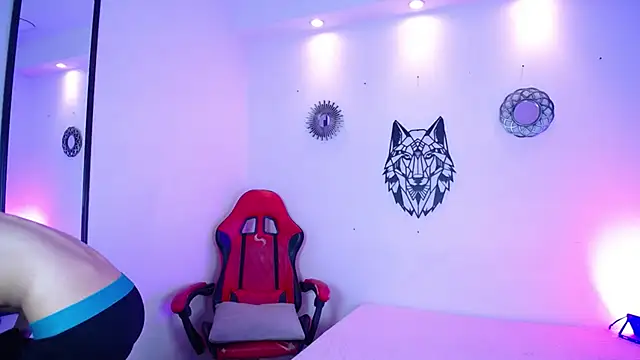 Emo Boy  online show from January 7, 2026, 12:43 pm